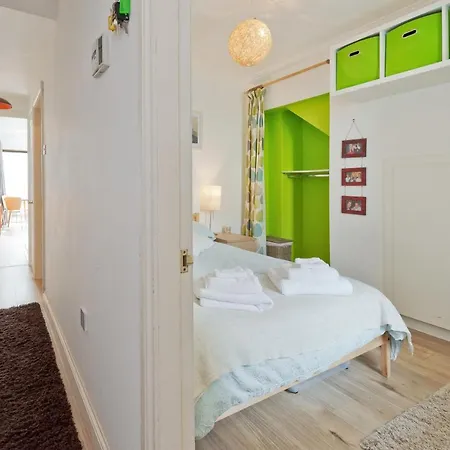 Modern Ranelagh With Patio 300 Metres From Luas